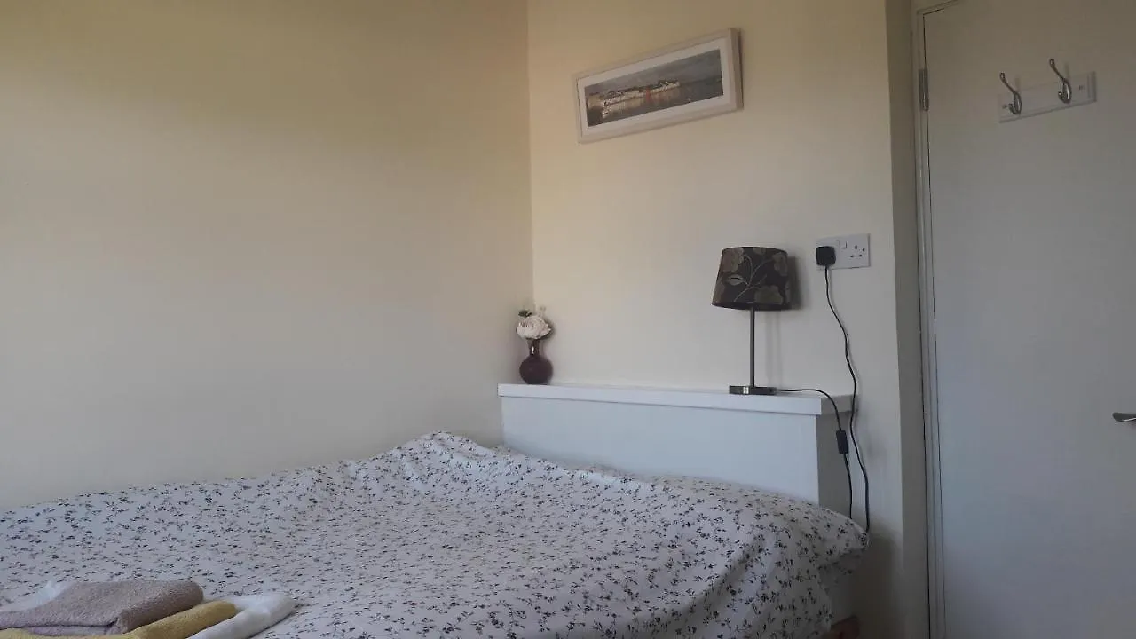 Budget Accommodation - Knocknacarra, Galway Ireland